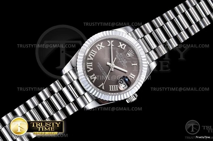 0131 RMDJ0253E – DJ Midsize 31mm Sophisticated 825